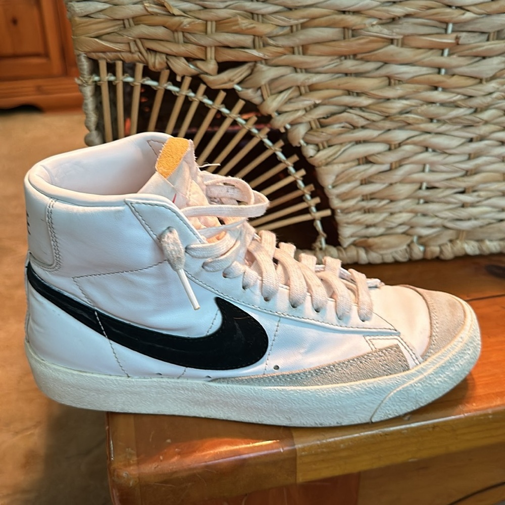 Nike blazers high tops size 8